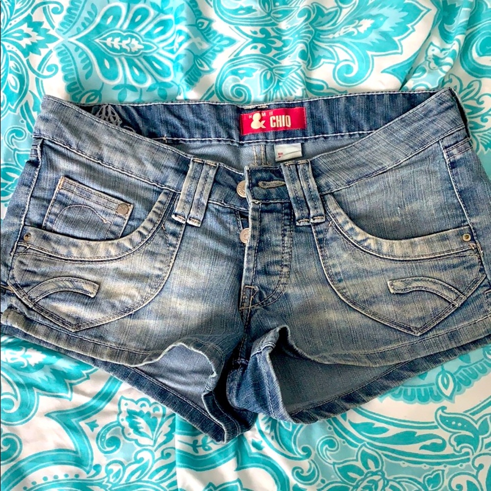 H&M light washed denim shorts